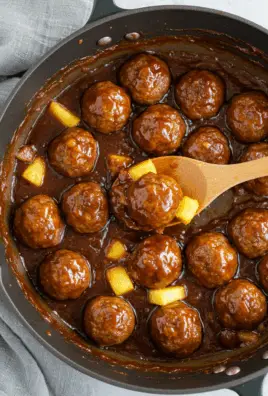 Slow Cooker Pineapple Barbecue Meatballs