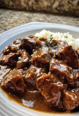 Crockpot Beef Tips & Gravy