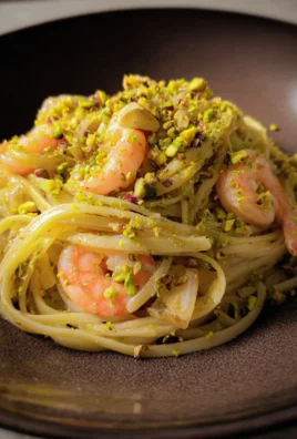 Lemon Linguine with Shrimps and Pistachios