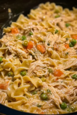 Crockpot Chicken and Noodles