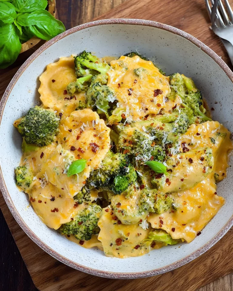 Cremige Ravioli Pfanne mit Brokkoli