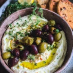 Feta Dip mit gerösteten Oliven (schnelles Rezept)