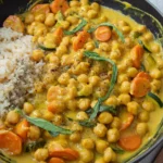 Kichererbsen-Curry mit Erdnuss-Sauce