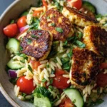 Kritharaki-Salat mit Halloumi-Croutons