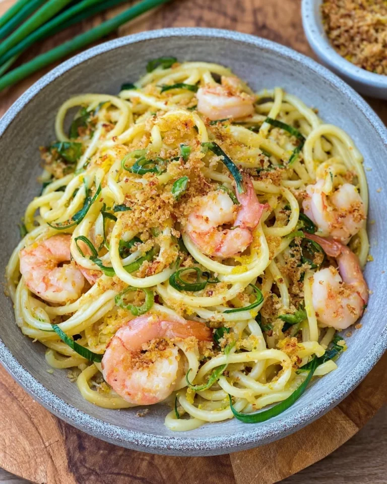 Sommerpasta mit Zitronensauce und Garnelen